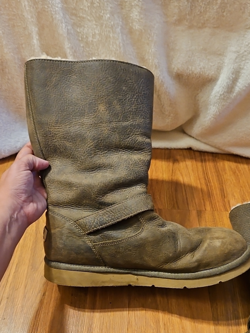 UGG Kensington Biker Boots Size 12 - Picture 14 of 16